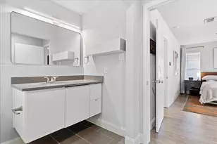 306 W Northgate Dr, Irving, TX 75062 - Photo 22