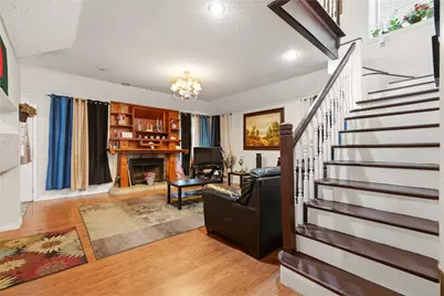 4201 Briar Hill Drive, Grand Prairie, TX 75052 - Photo 2
