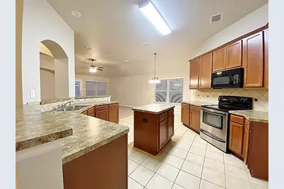 [Address not provided], Denton, TX 76210 - Photo 4