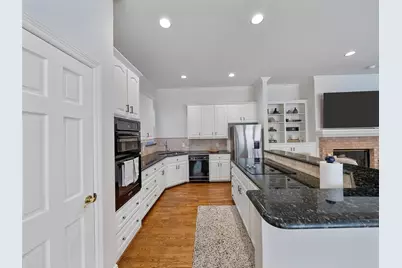 8640 Breakers Point, Dallas, TX 75243 - Photo 12