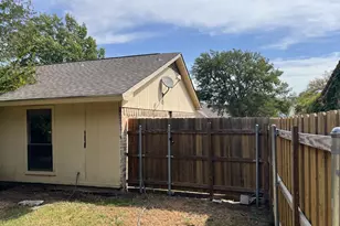 5014 Osage Dr, Arlington, TX 76018 - Photo 18