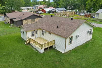 109 W Sedberry Street, Jefferson, TX 75657 - Photo 2