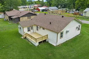 109 W Sedberry St, Jefferson, TX 75657 - Photo 2