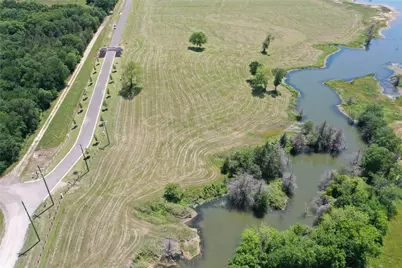 300 Shores Drive, Honey Grove, TX 75446 - Photo 10