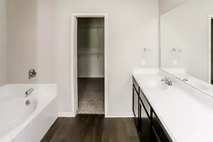 1343 Barrel Dr, Dallas, TX 75253 - Photo 18