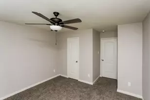 1343 Barrel Dr, Dallas, TX 75253 - Photo 12