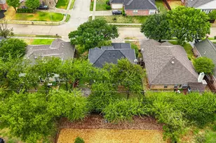 518 Briar Oaks Dr, Lake Dallas, TX 75065 - Photo 34