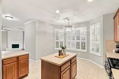 518 Briaroaks Drive, Lake Dallas, TX 75065 - Photo 4