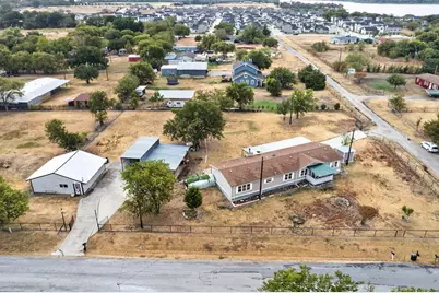 2181 Doe Branch Road, Little Elm, TX 75068 - Photo 2