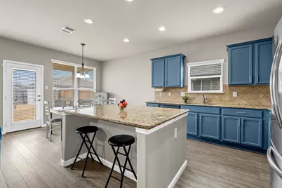 6541 Cascade Drive, Waco, TX 76712 - Photo 10
