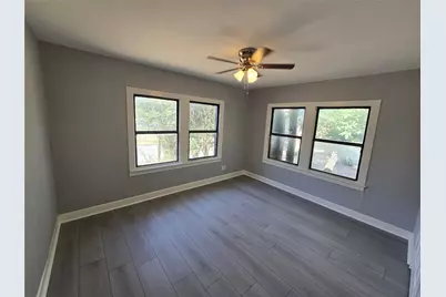 314 W Clarendon Drive, Dallas, TX 75208 - Photo 10