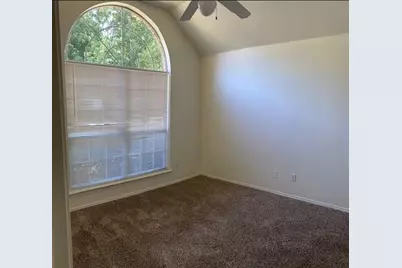 121 Canterbury Street, Euless, TX 76039 - Photo 14