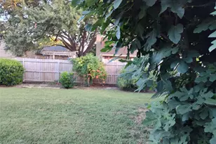 121 Canterbury St, Euless, TX 76039 - Photo 24