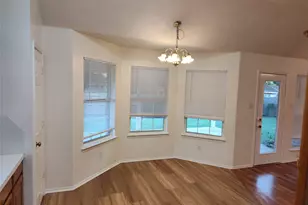 121 Canterbury St, Euless, TX 76039 - Photo 6