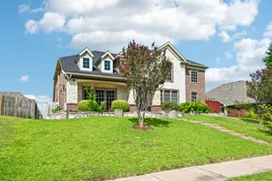 6006 Shadywood Ln, Garland, TX 75043 - Photo 2