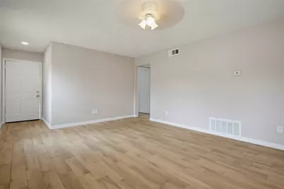 [Address not provided], Arlington, TX 76015 - Photo 6