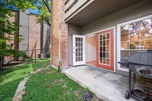 9801 Royal Ln, Dallas, TX 75231 - Photo 6