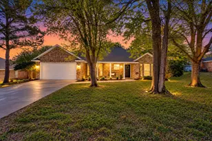615 Rosewood Pl, Joshua, TX 76058 - Photo 1