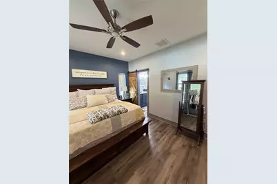 1338 S Pine Street, Grapevine, TX 76051 - Photo 4