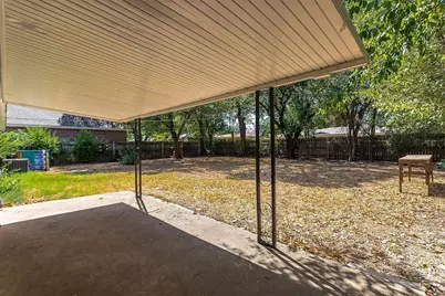 2420 Hancock Street, Irving, TX 75061 - Photo 2