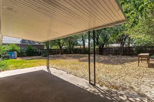 2420 Hancock St, Irving, TX 75061 - Photo 2