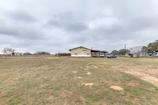 1619 Co Rd 7711, Devine, TX 78016 - Photo 22