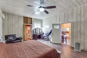 1619 Co Rd 7711, Devine, TX 78016 - Photo 12