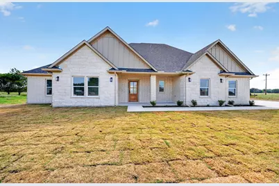 5731 Lewis Court, Athens, TX 75752 - Photo 1