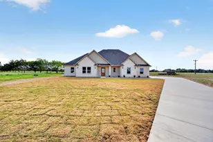 5731 Lewis Ct, Athens, TX 75752 - Photo 2