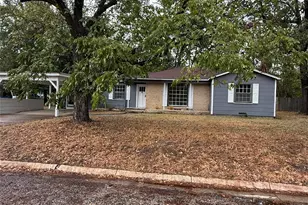 711 St Thomas Dr, Athens, TX 75751 - Photo 2