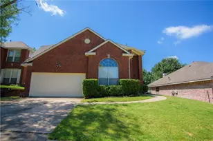 18516 Timber Oaks Dr, Dallas, TX 75287 - Photo 2