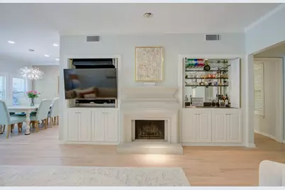 6840 E Northwest Highway, Dallas, TX 75231 - Photo 8