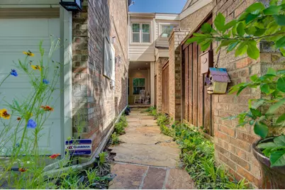 6840 E Northwest Highway, Dallas, TX 75231 - Photo 2