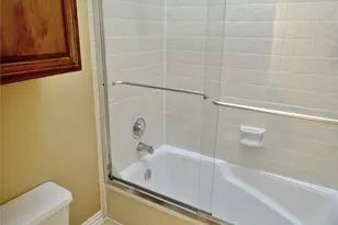 517 Ranch Trail, Irving, TX 75063 - Photo 24