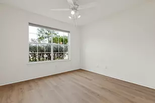 411 Meadow Ln, Aubrey, TX 76227 - Photo 8