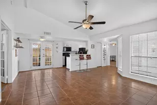 303 Liberty Pl, Grand Prairie, TX 75052 - Photo 2