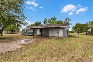 319 Green Acres Rd, Weatherford, TX 76088 - Photo 4