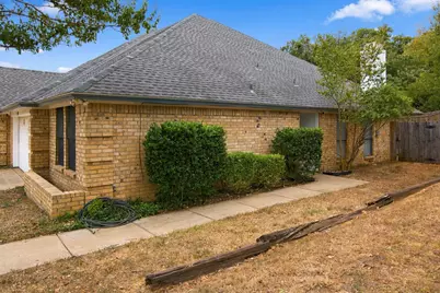 317 Moore Creek Road, Hurst, TX 76053 - Photo 4