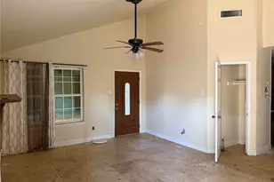 10823 Addie Rd, Dallas, TX 75217 - Photo 8