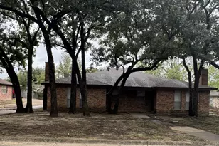 7006 Lincoln Dr, North Richland Hills, TX 76182 - Photo 10