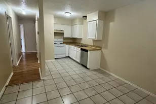 7006 Lincoln Dr, North Richland Hills, TX 76182 - Photo 2