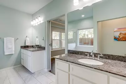 2417 Ryan Avenue, Fort Worth, TX 76110 - Photo 20