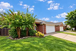 6917 Cold Water Canyon Rd, Fort Worth, TX 76132 - Photo 2