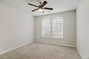 8686 Thorbrush Pl, Dallas, TX 75238 - Photo 18