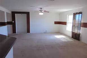 1430 Waldrop Dr, Lancaster, TX 75146 - Photo 24