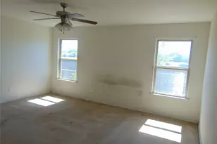 1430 Waldrop Dr, Lancaster, TX 75146 - Photo 16