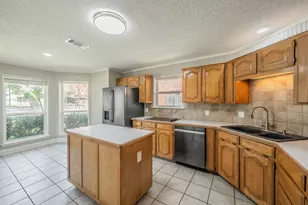 5029 Barberry Dr, Fort Worth, TX 76133 - Photo 10
