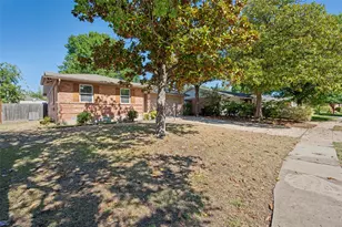 8819 Graywood Dr, Dallas, TX 75243 - Photo 1