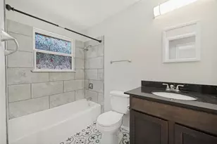 8819 Graywood Dr, Dallas, TX 75243 - Photo 22