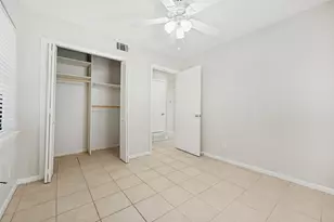 8819 Graywood Dr, Dallas, TX 75243 - Photo 20
